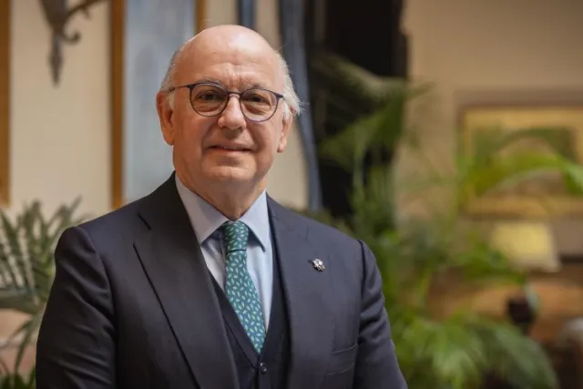 Entrevista a Aldo Olcese, doctor en Economía