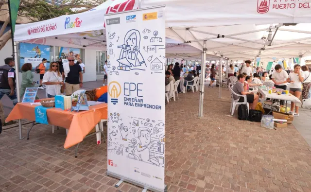Un total de 235 estudiantes de Fuerteventura participan en la Feria de Cooperativas de Enseñar para Emprender