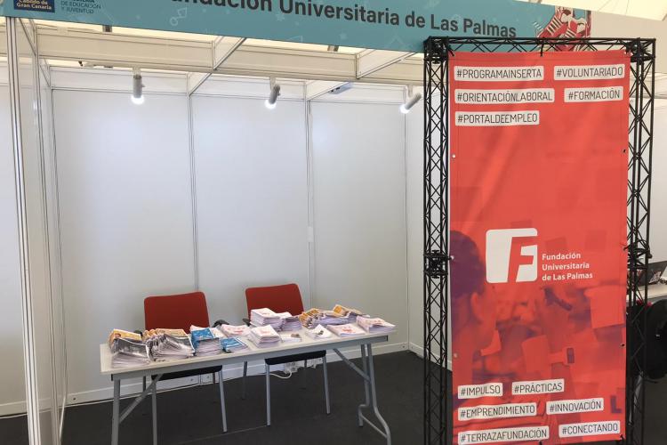 La Fundación Universitaria da a conocer entre los jóvenes sus servicios en la II Feria Insular de Juventud de Gran Canaria 